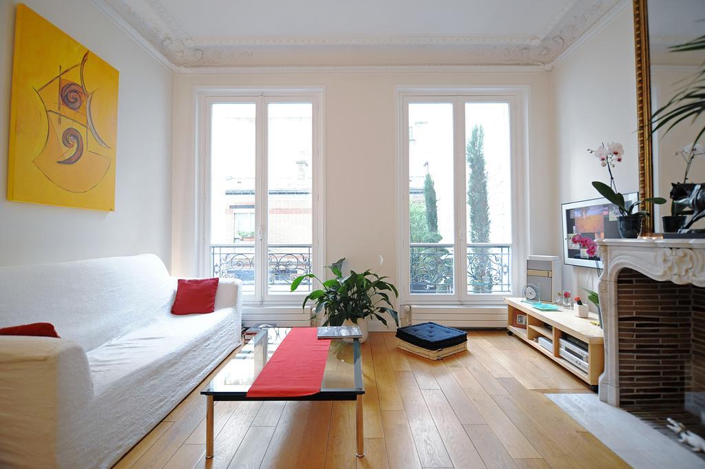 Champs Elysees Homestay - Air Conditioning ปารีส ห้อง รูปภาพ